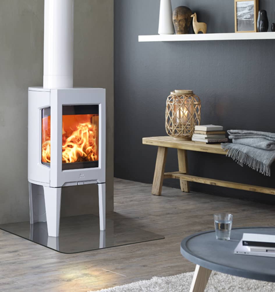 Joutl houtkachel in woonkamer