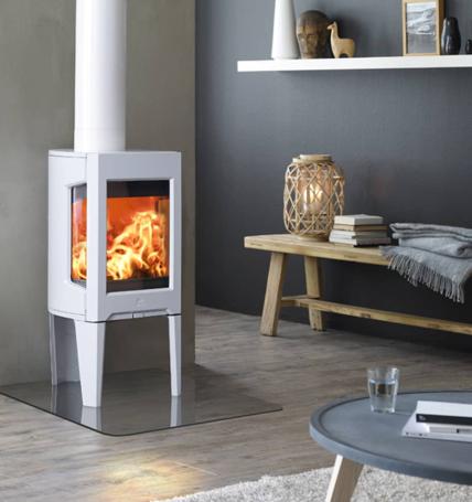 Joutl houtkachel in woonkamer